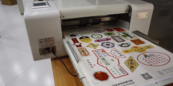 不干膠標(biāo)簽有哪幾種復(fù)卷的方法？-和印愛歐圖文