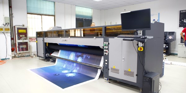 廣告海報(bào)設(shè)計(jì)