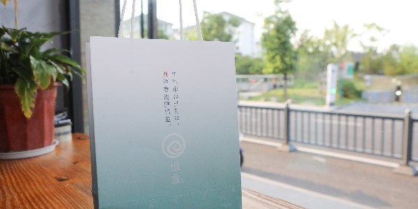 手提袋印刷如何配色？-和印愛歐圖文